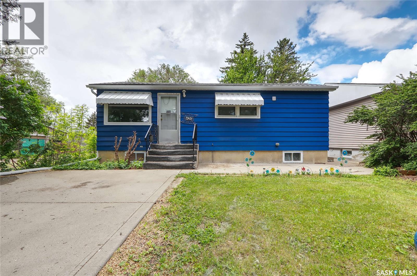 426 Robinson STREET, Regina, Saskatchewan