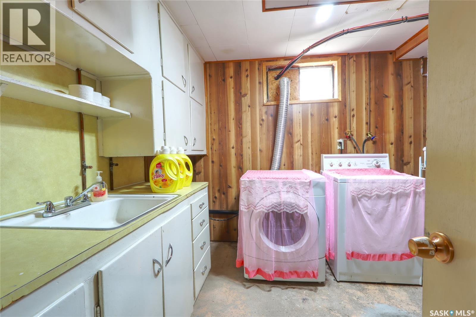 426 Robinson Street, Regina, Saskatchewan  S4R 3R4 - Photo 17 - SK038403