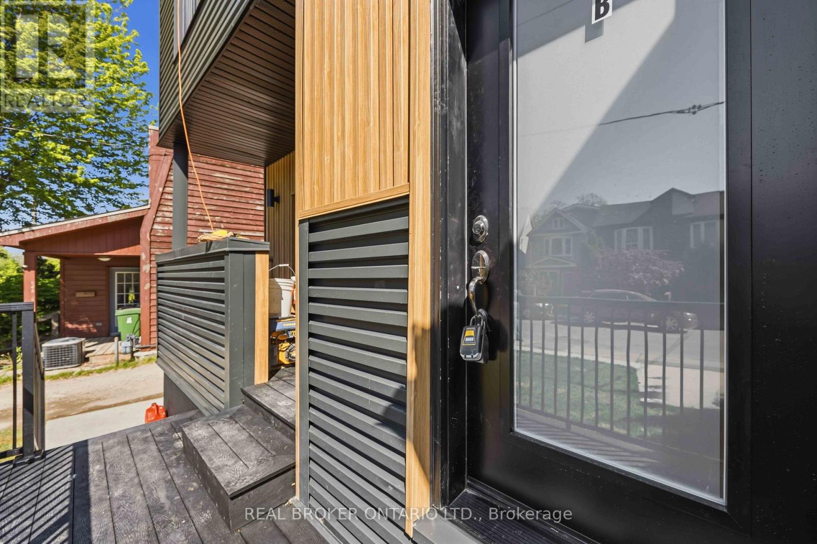 B - 102 Boultbee Avenue, Toronto, Ontario  M4J 1B3 - Photo 10 - E13233966