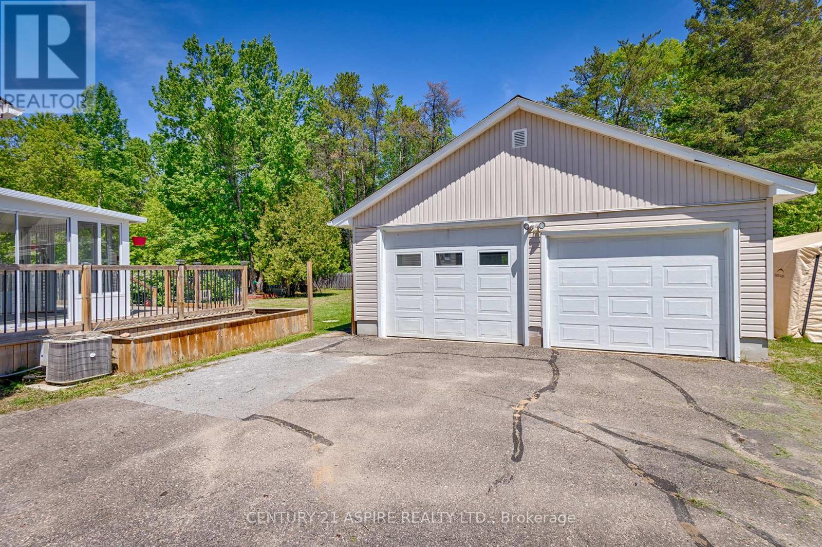 64 Laurentian Drive, Petawawa, Ontario  K8H 2M3 - Photo 3 - X13274972