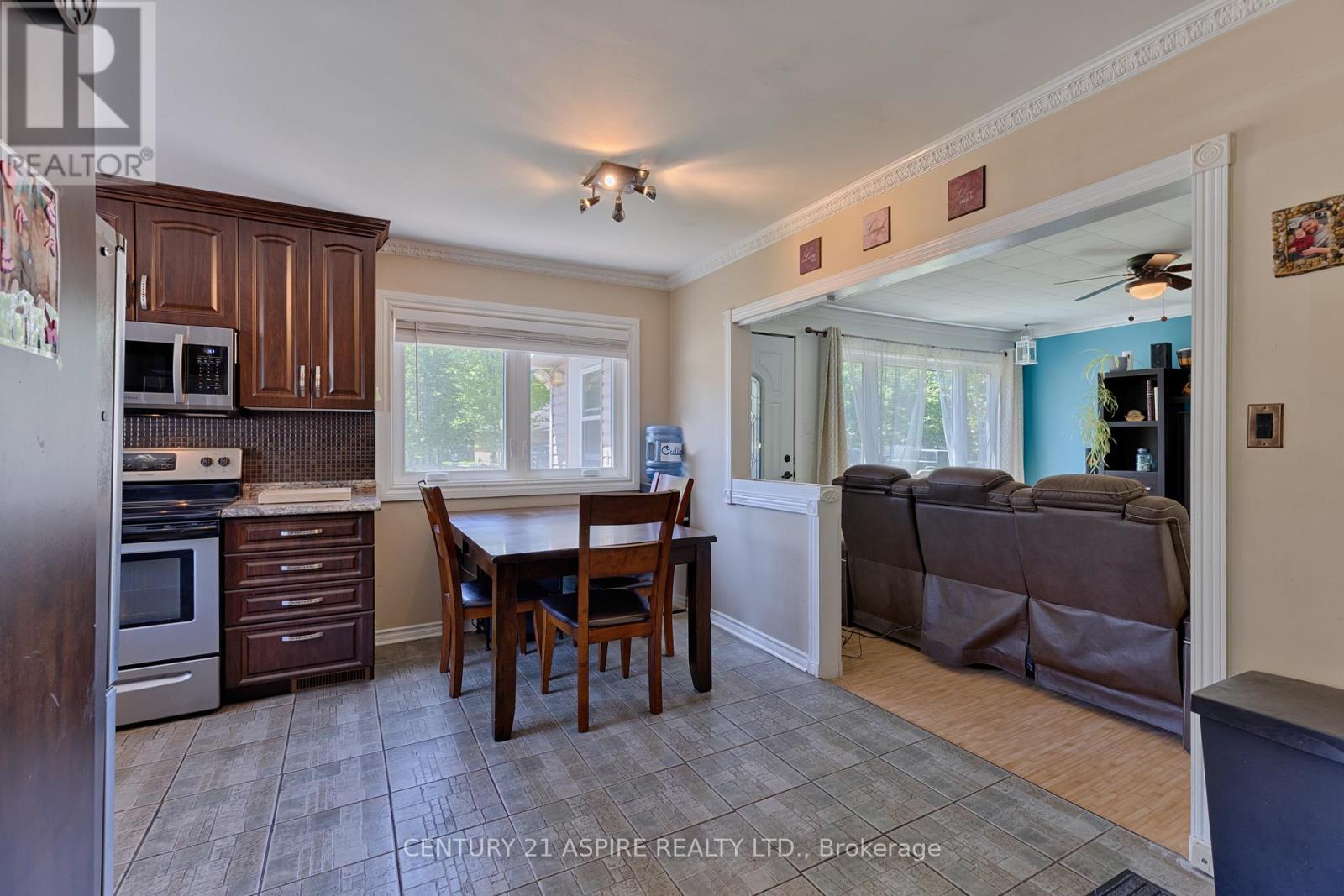 64 Laurentian Drive, Petawawa, Ontario  K8H 2M3 - Photo 7 - X13274972