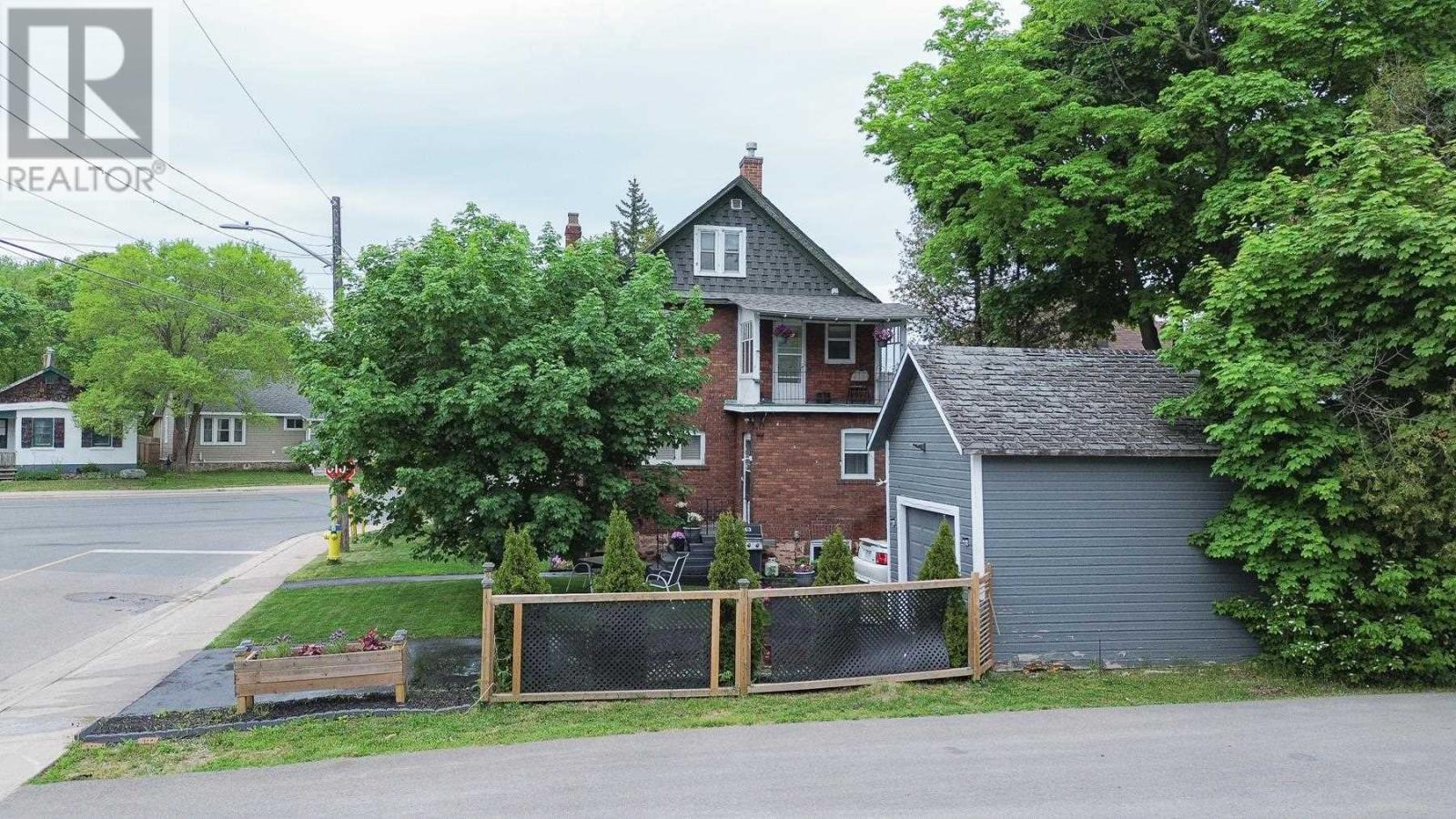 951 Wellington St E, Sault Ste. Marie, Ontario  P6A 2N8 - Photo 2 - SM261346