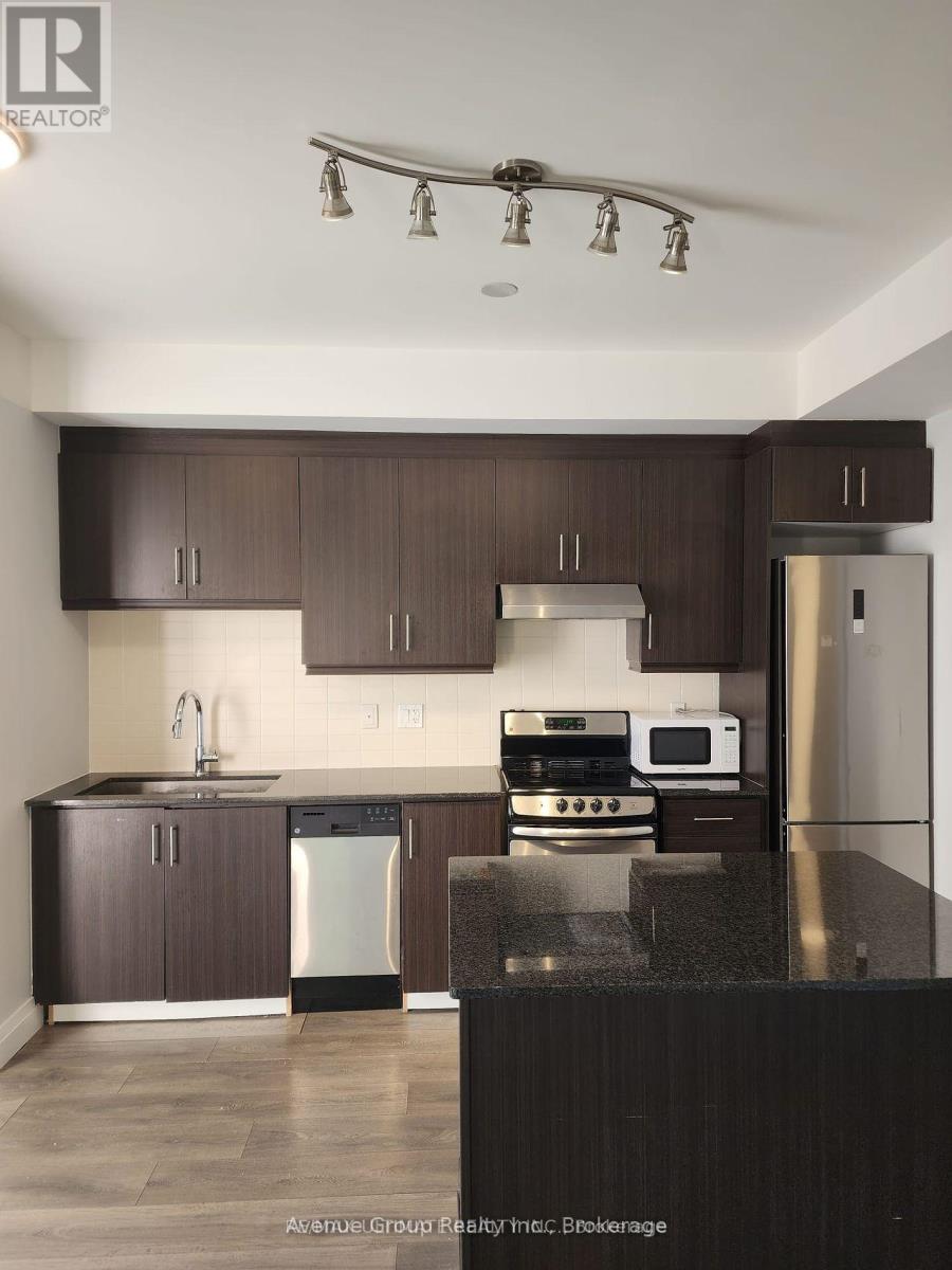 2003 - 68 Canterbury Place, Toronto, Ontario  M2N 2N1 - Photo 5 - C13274516