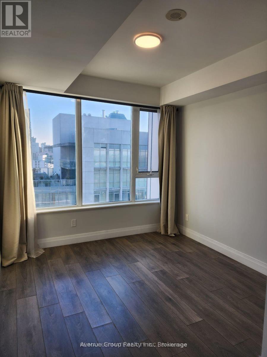 2003 - 68 Canterbury Place, Toronto, Ontario  M2N 2N1 - Photo 6 - C13274516