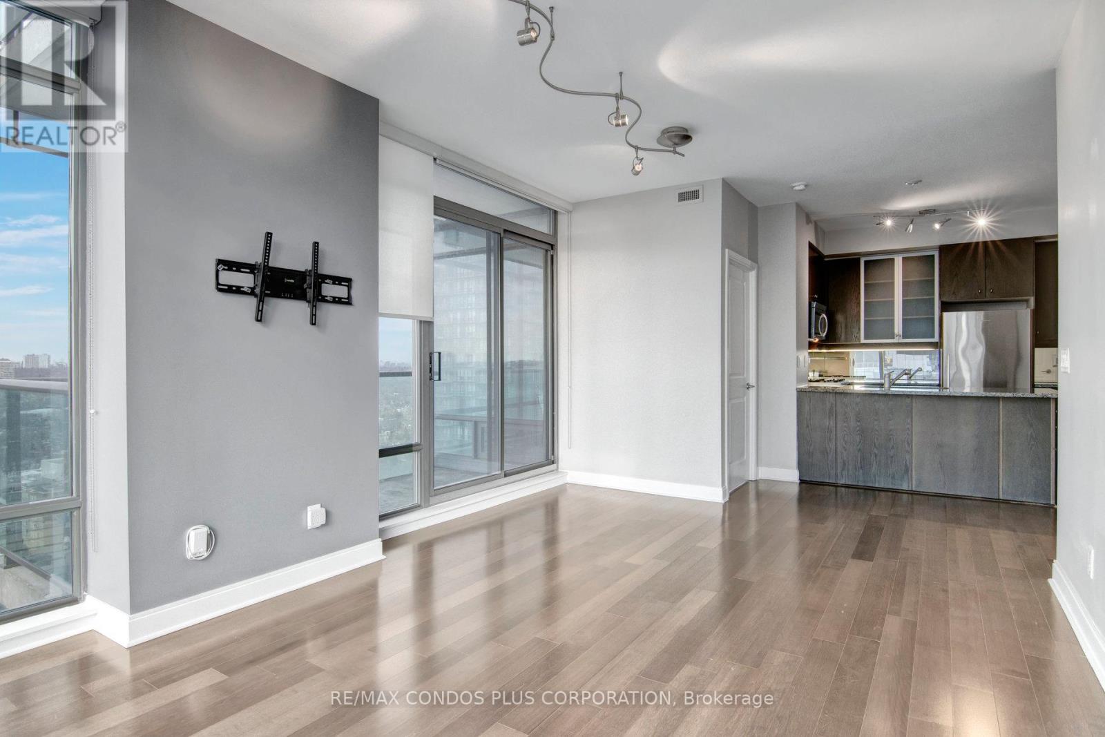 2505 - 18 Yorkville Avenue, Toronto, Ontario  M4W 3Y8 - Photo 15 - C13275240