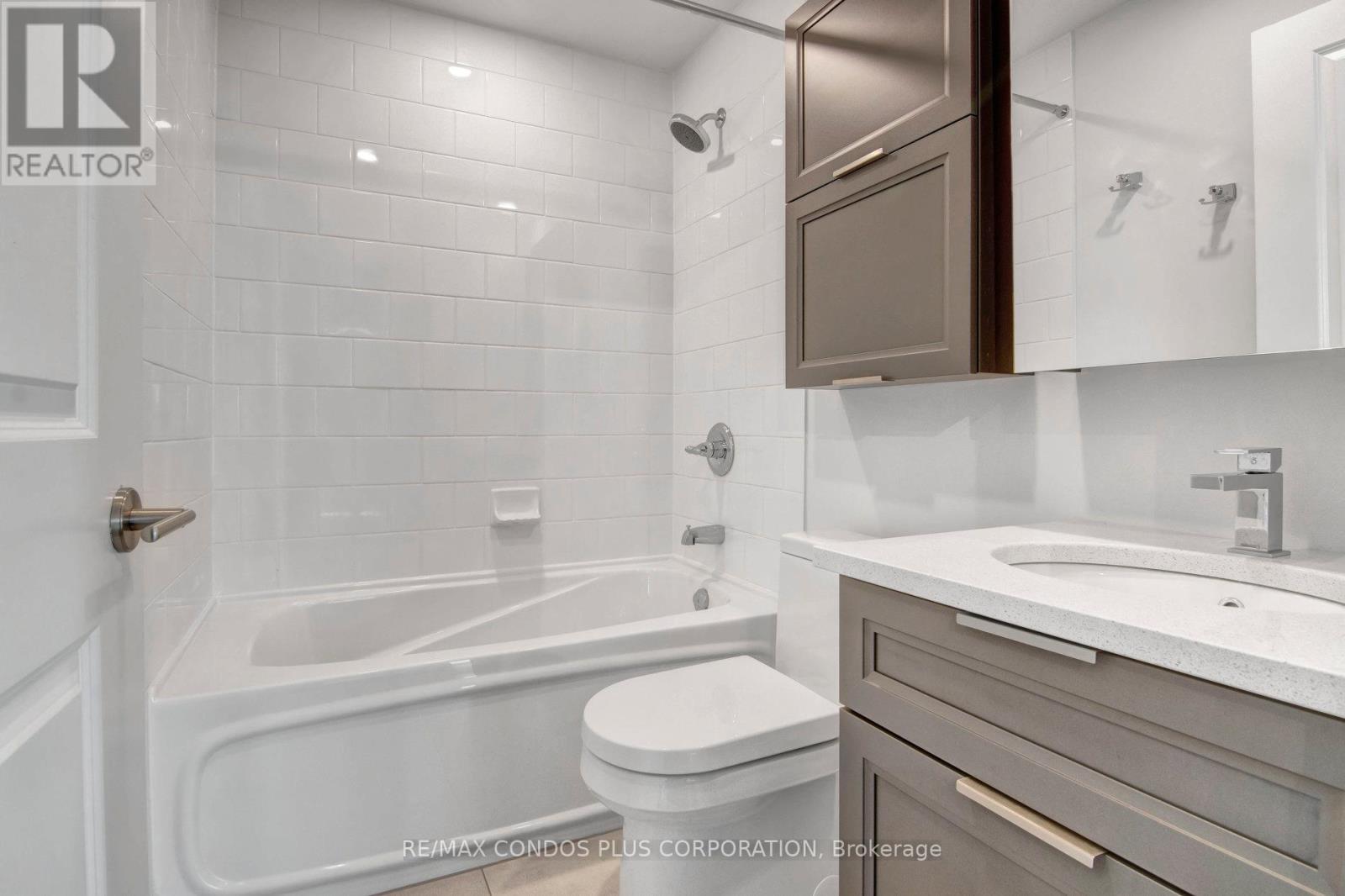 2505 - 18 Yorkville Avenue, Toronto, Ontario  M4W 3Y8 - Photo 36 - C13275240
