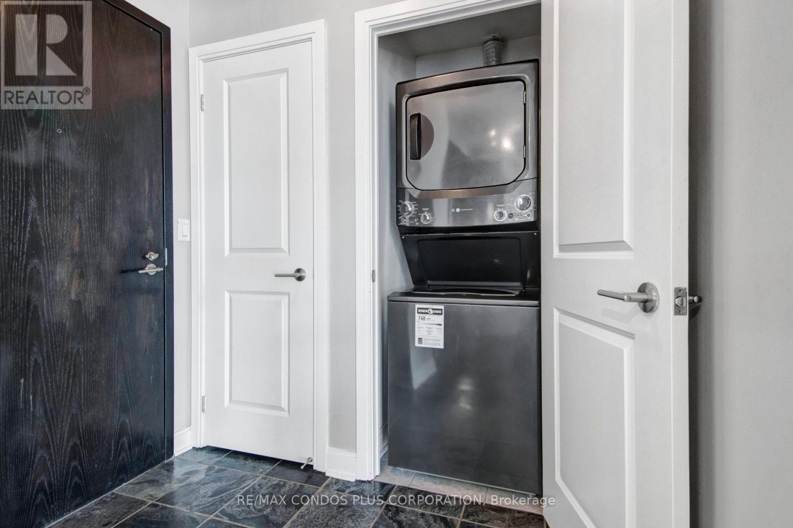 2505 - 18 Yorkville Avenue, Toronto, Ontario  M4W 3Y8 - Photo 8 - C13275240