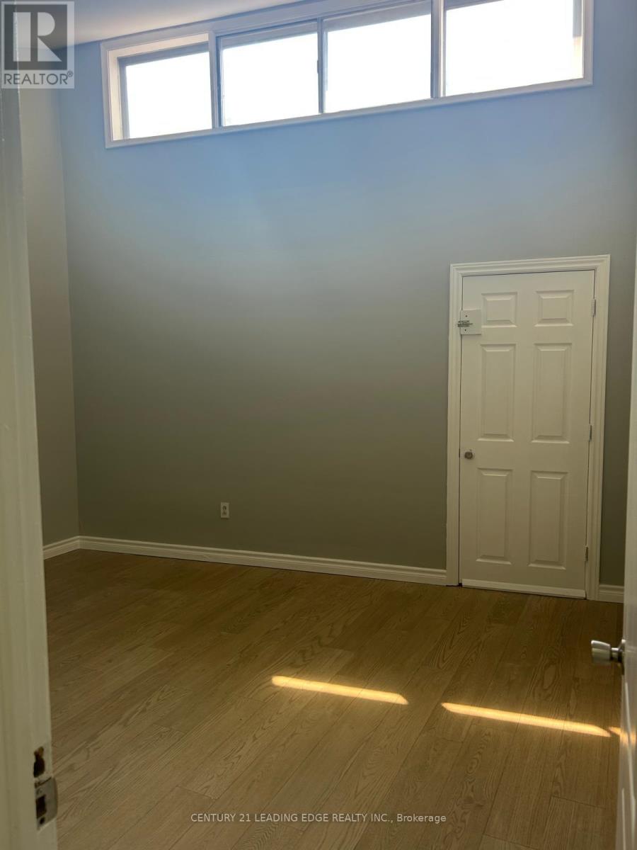 552a Sheppard Avenue W, Toronto, Ontario  M3H 2R9 - Photo 10 - C13277960