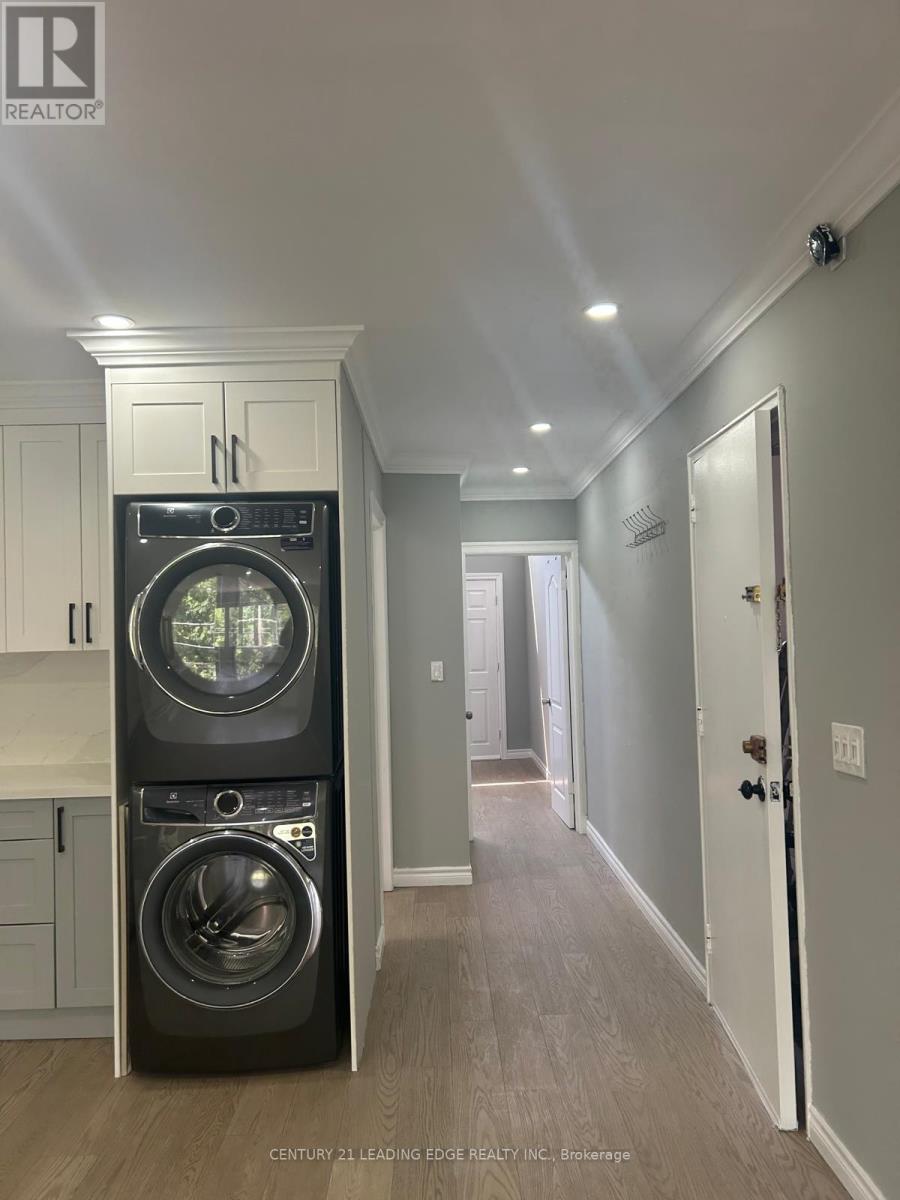 552a Sheppard Avenue W, Toronto, Ontario  M3H 2R9 - Photo 18 - C13277960