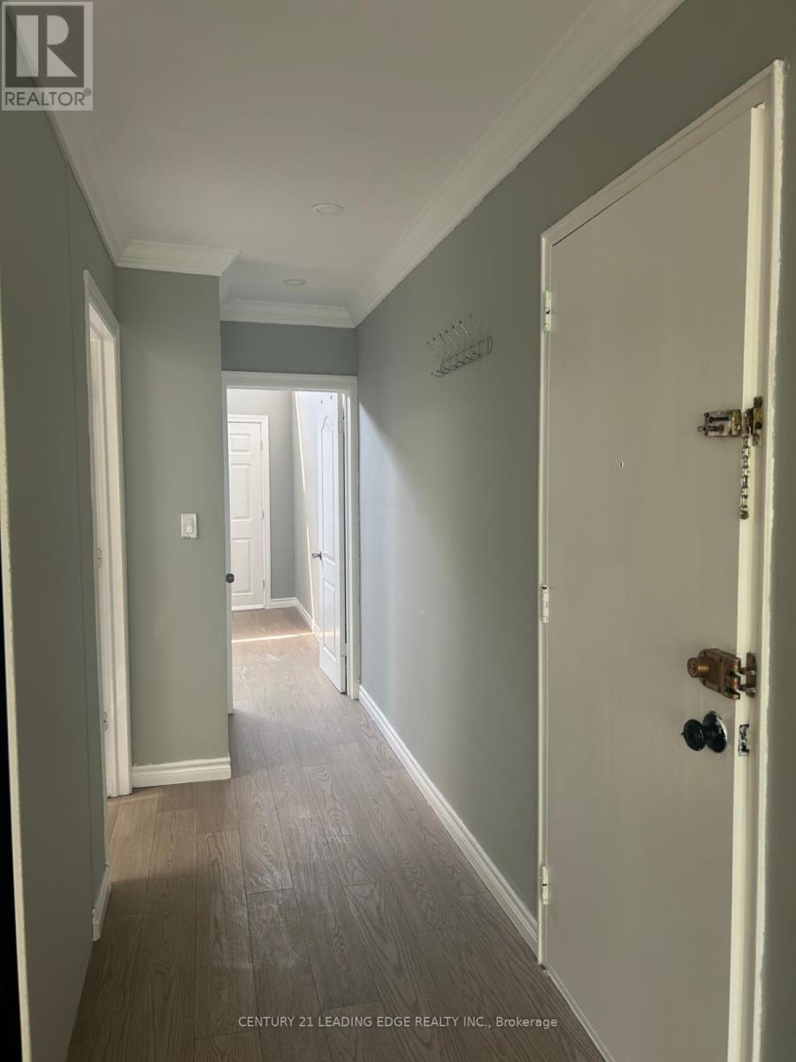 552a Sheppard Avenue W, Toronto, Ontario  M3H 2R9 - Photo 8 - C13277960