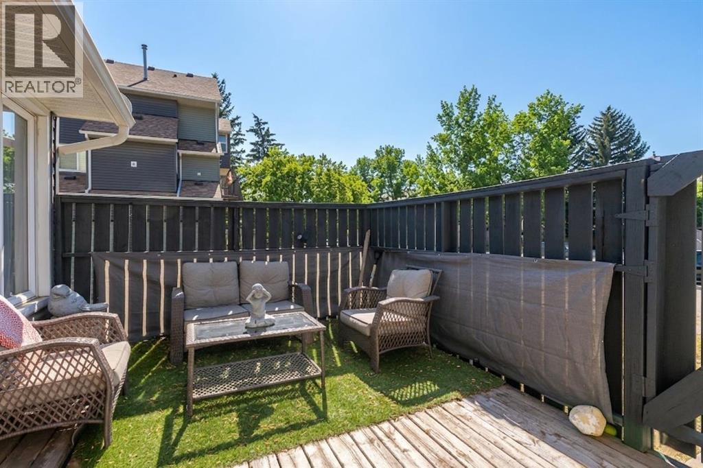 112, 25 Glamis Green Sw, Calgary, Alberta T3E 6V1 - Photo 28 - A2312139