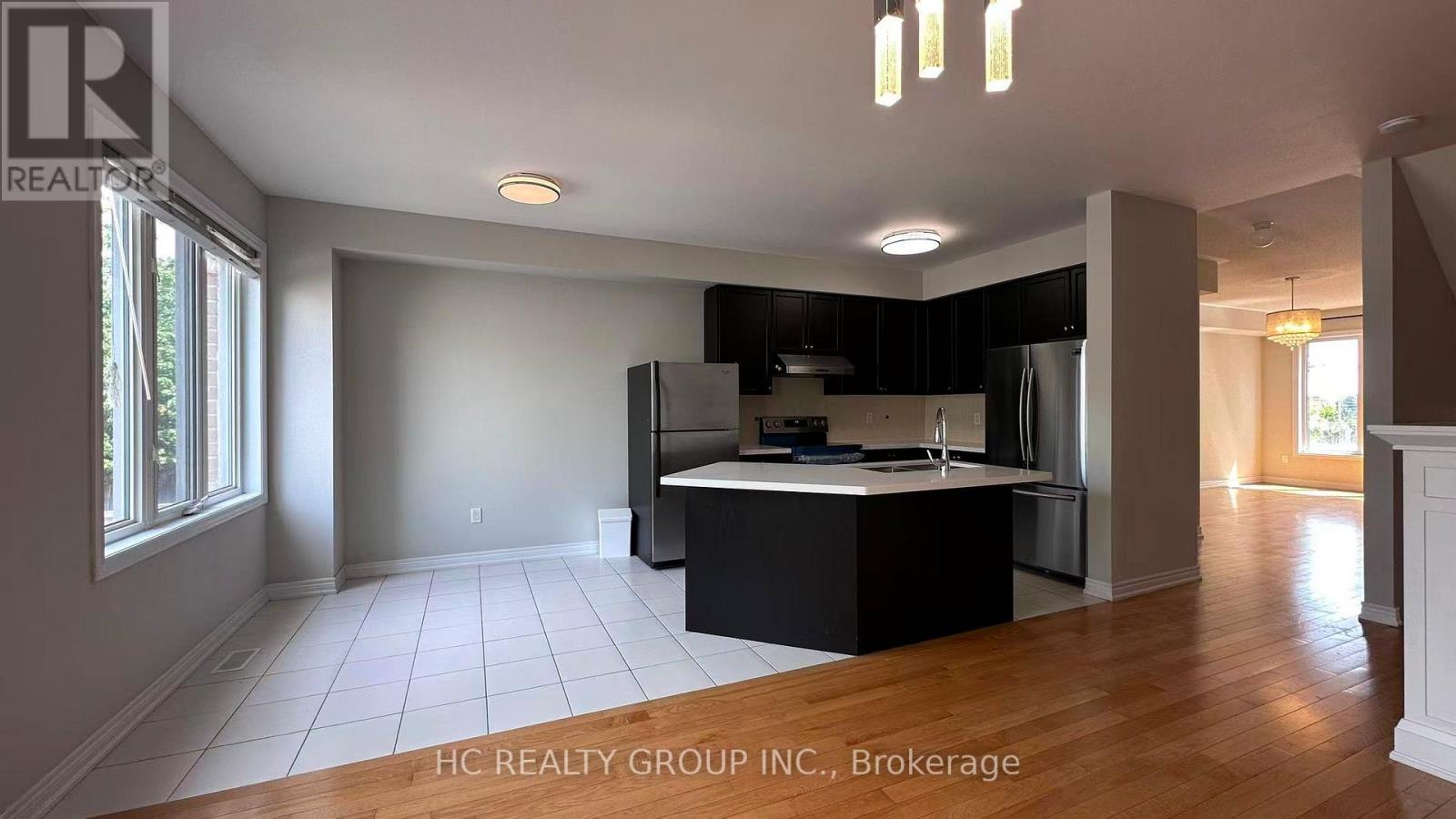 7 Lily Cup Avenue, Toronto, Ontario  M1L 0H4 - Photo 9 - E13246284