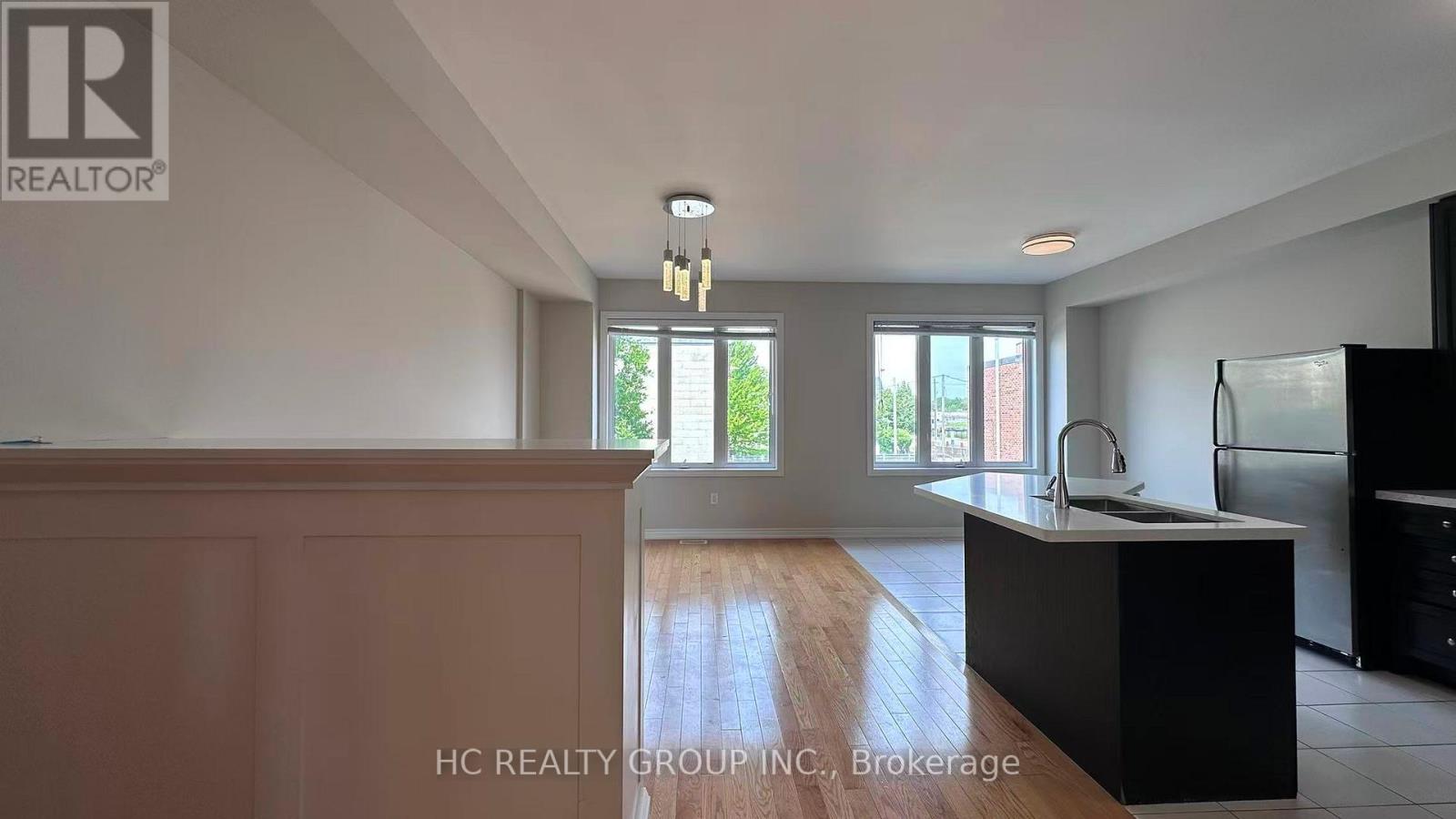 7 Lily Cup Avenue, Toronto, Ontario  M1L 0H4 - Photo 8 - E13246284