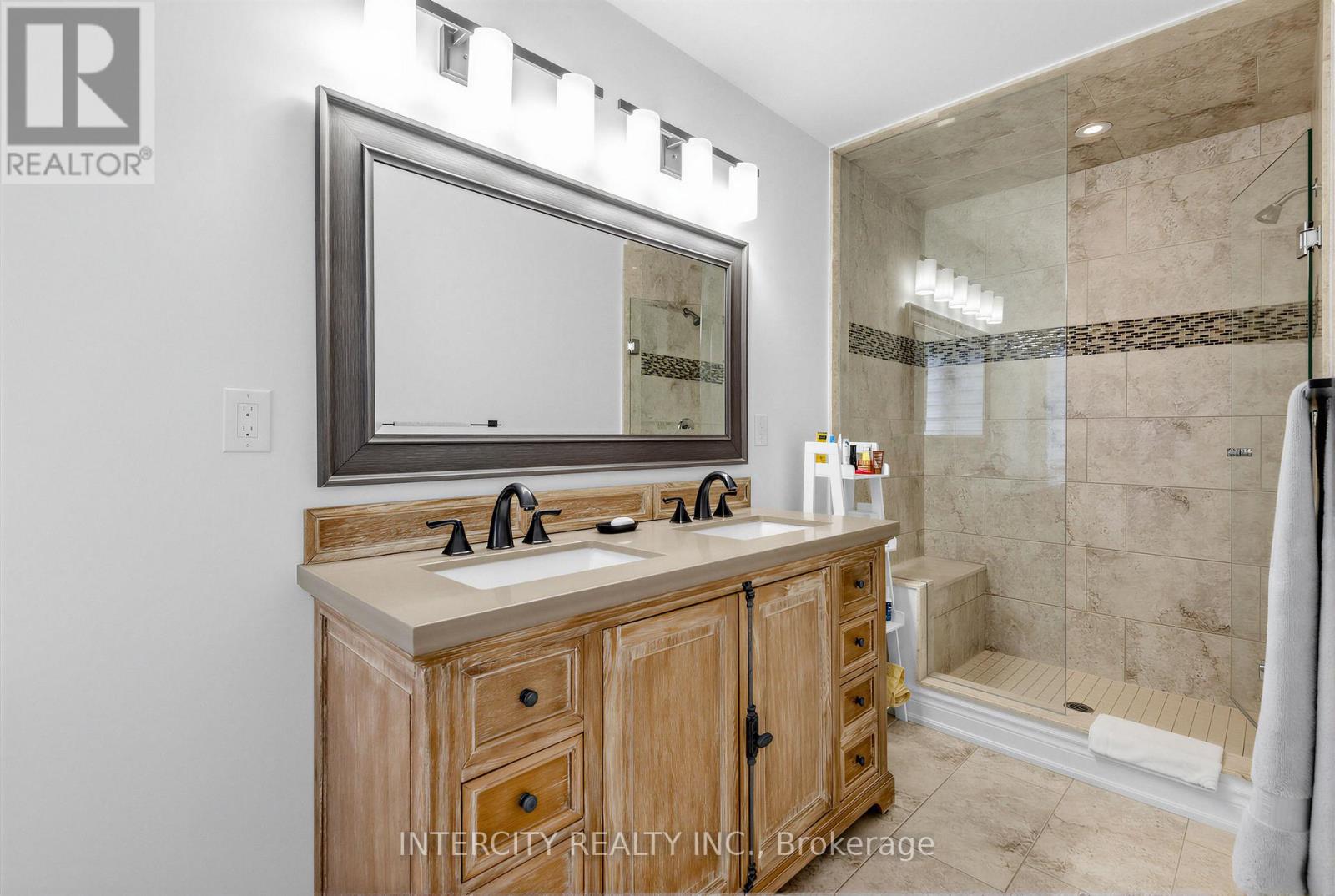 322 Moody Drive, Vaughan, Ontario  L4H 3N5 - Photo 23 - N13250022