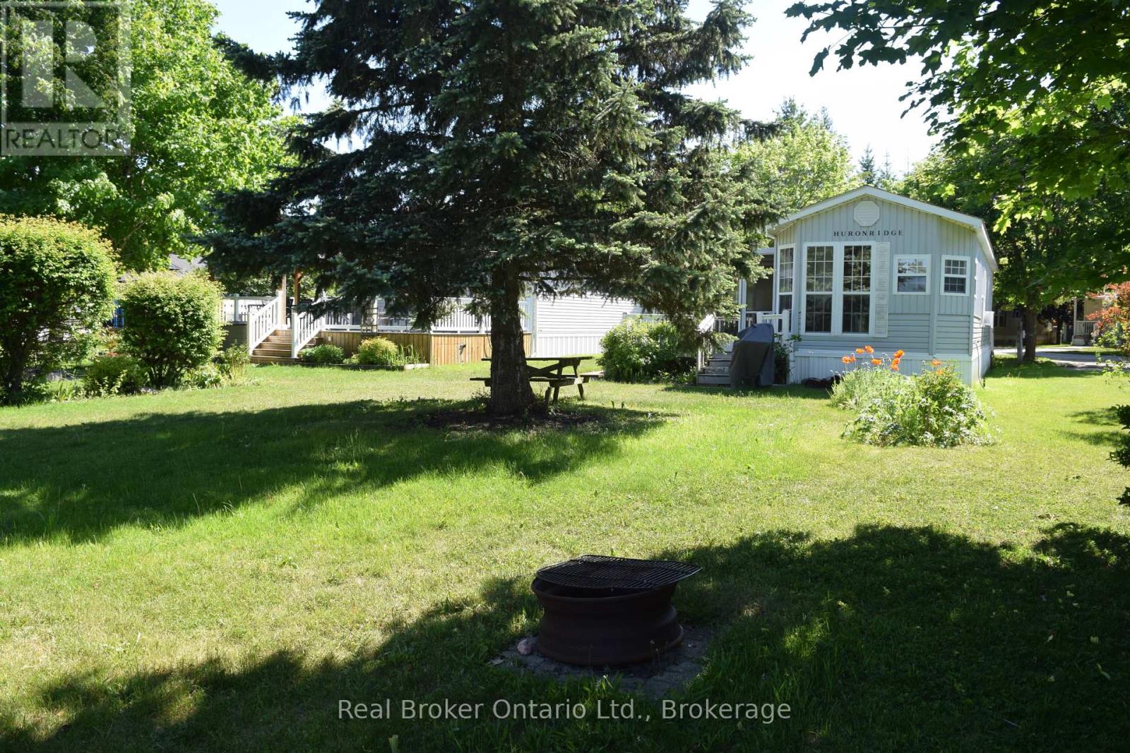 13 Southline Avenue, Huron-Kinloss, Ontario  N2Z 2X5 - Photo 3 - X13275746