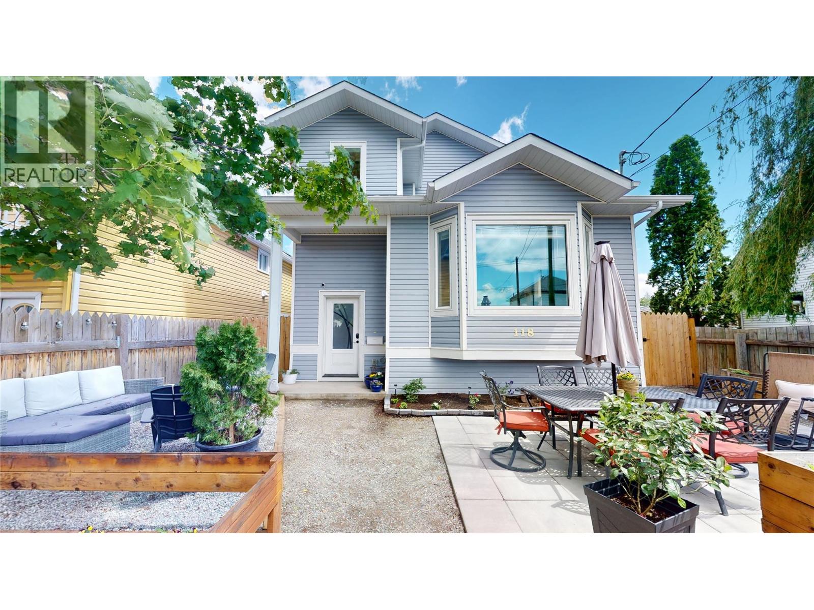 118 8th Avenue S, Cranbrook, British Columbia V1C 2K5 - Photo 1 - 10390475