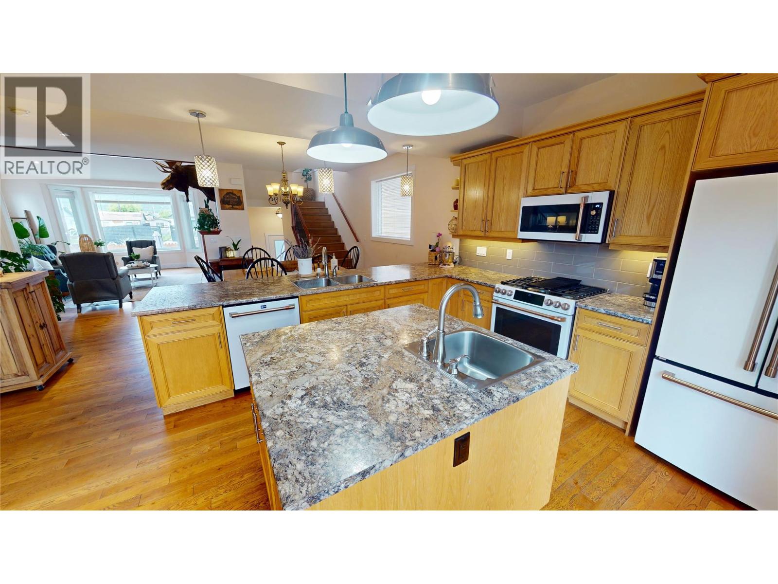 118 8th Avenue S, Cranbrook, British Columbia V1C 2K5 - Photo 13 - 10390475