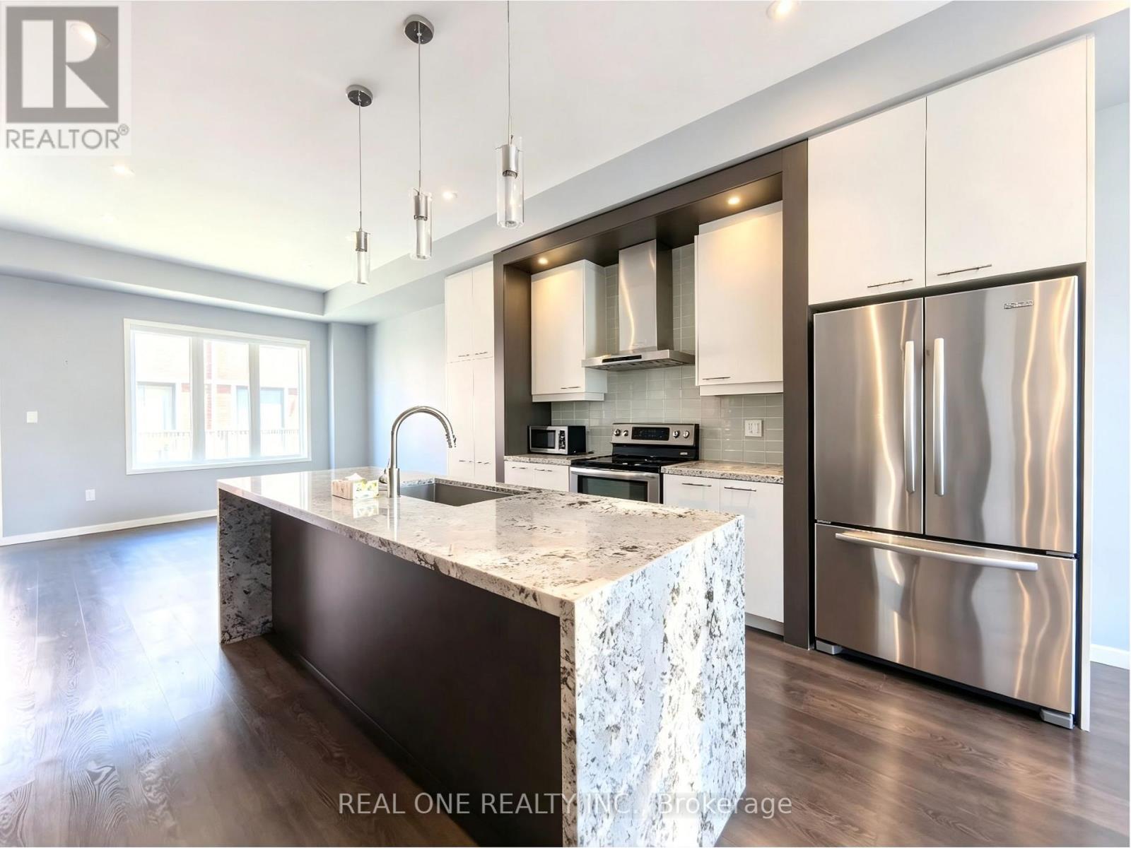 89 Genuine Lane, Richmond Hill, Ontario  L4B 0E5 - Photo 2 - N13274312