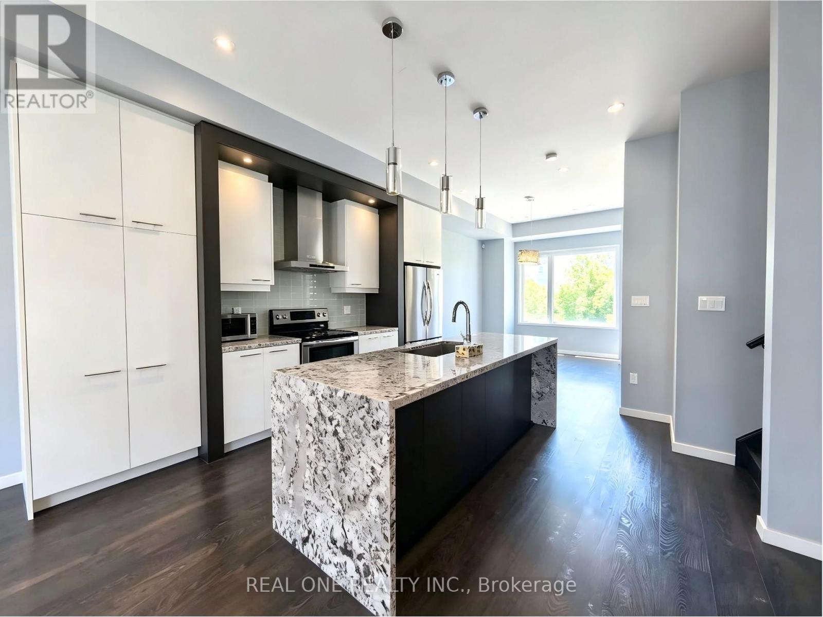 89 Genuine Lane, Richmond Hill, Ontario  L4B 0E5 - Photo 4 - N13274312