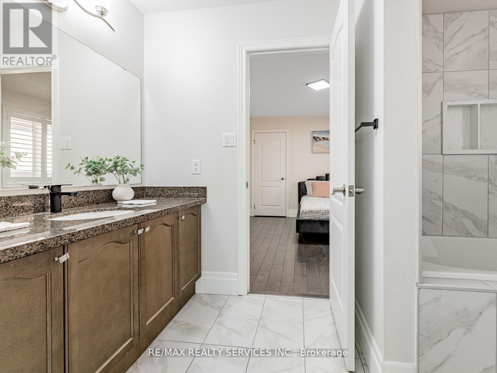 28 Siena Drive, Vaughan, Ontario  L4H 3K2 - Photo 27 - N13274668