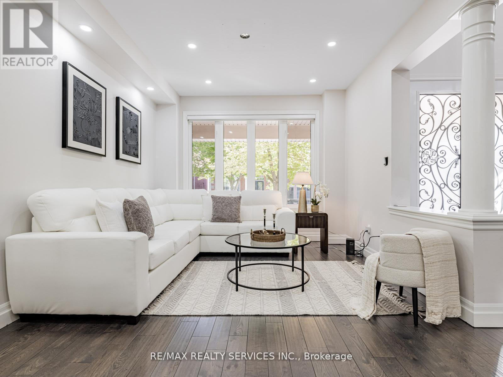 28 Siena Drive, Vaughan, Ontario  L4H 3K2 - Photo 8 - N13274668