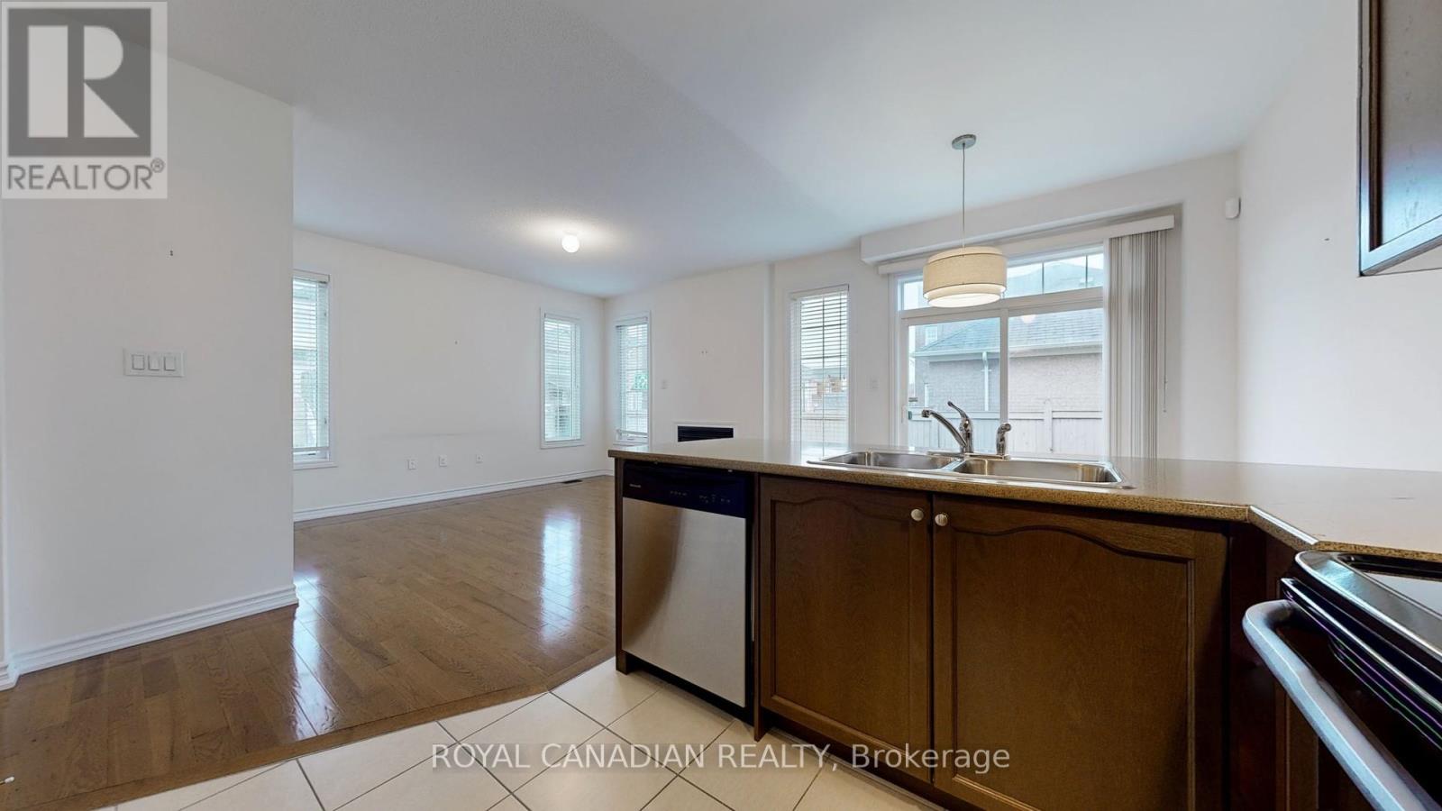 1 Green Spruce Road, Whitchurch-Stouffville, Ontario  L4A 1X3 - Photo 11 - N13274978