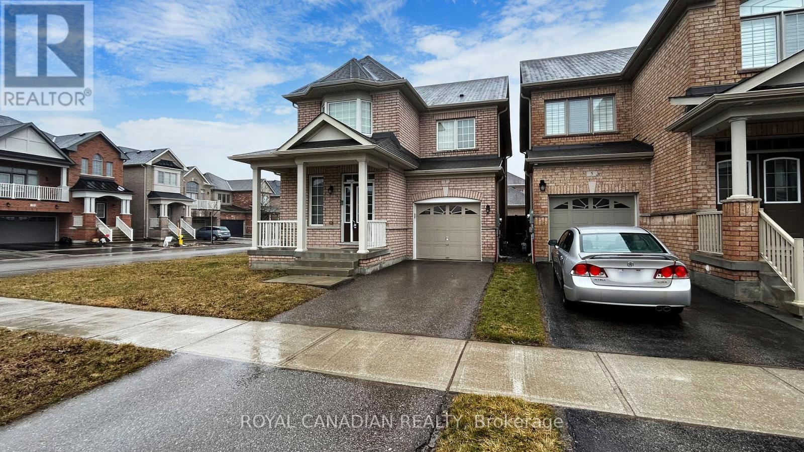 1 Green Spruce Road, Whitchurch-Stouffville, Ontario  L4A 1X3 - Photo 2 - N13274978