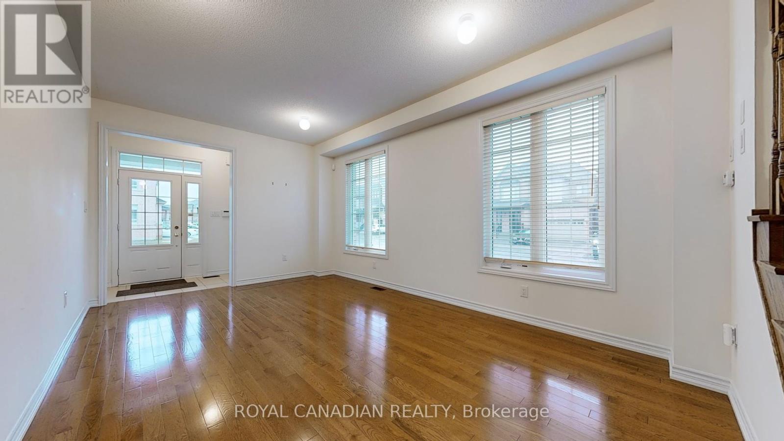 1 Green Spruce Road, Whitchurch-Stouffville, Ontario  L4A 1X3 - Photo 4 - N13274978