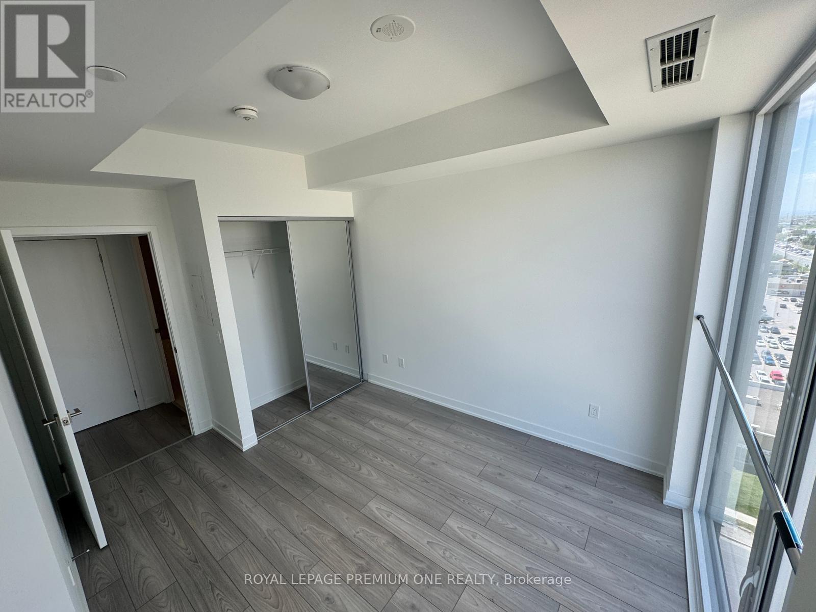 1325 - 498 Caldari Road, Vaughan, Ontario  L4K 0R6 - Photo 8 - N13277720