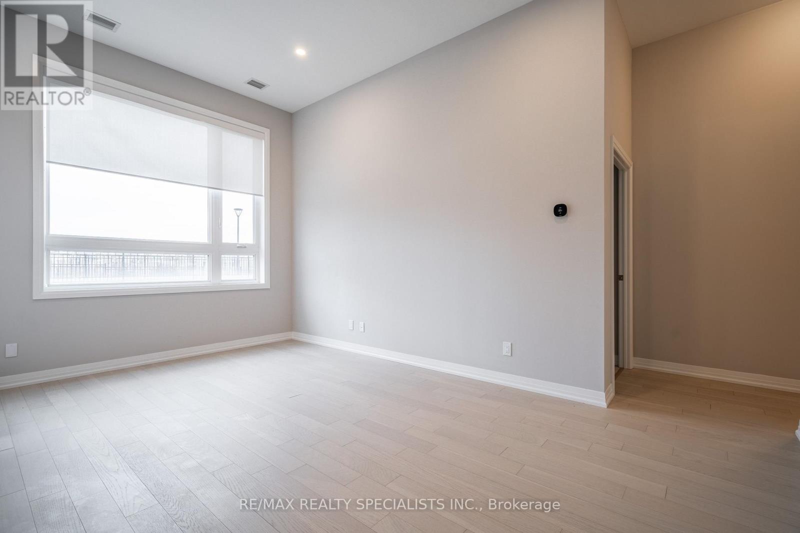 112 - 3265 Carding Mill Trail, Oakville, Ontario L6M 5P7 - Photo 10 - W13278020
