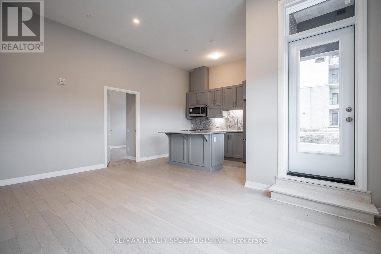 112 - 3265 Carding Mill Trail, Oakville, Ontario L6M 5P7 - Photo 12 - W13278020
