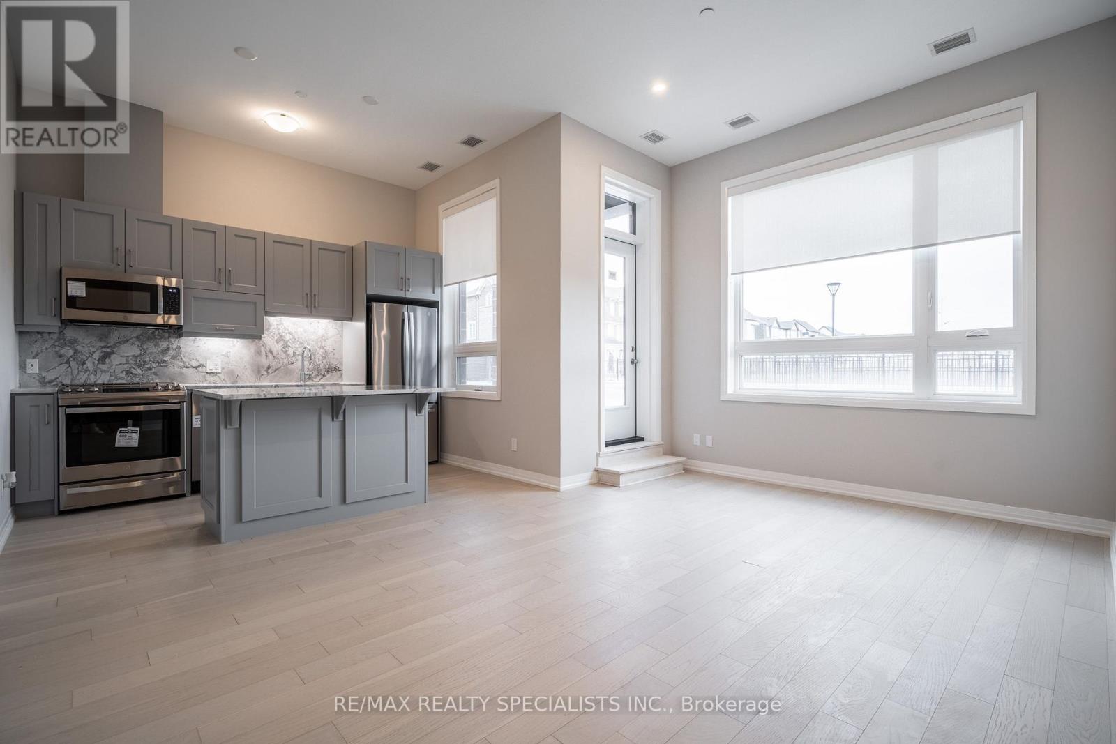 112 - 3265 Carding Mill Trail, Oakville, Ontario L6M 5P7 - Photo 9 - W13278020