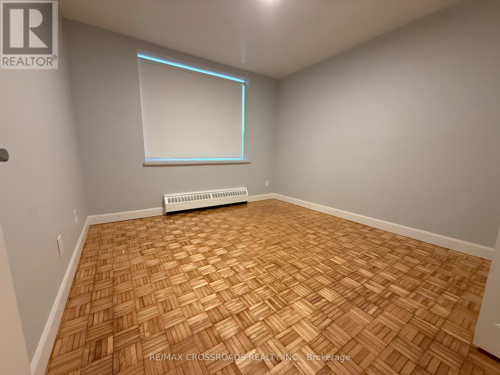504 - 363 Lakeshore Road E, Mississauga, Ontario  L5G 1H7 - Photo 8 - W13248892