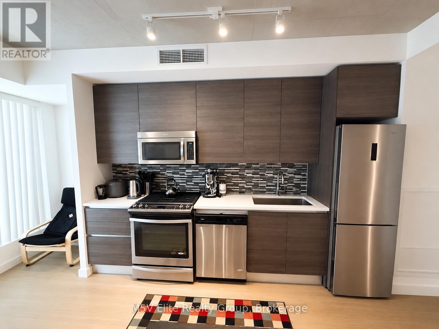 426 - 111 Bathurst Street, Toronto, Ontario  M5V 2R1 - Photo 2 - C13248124