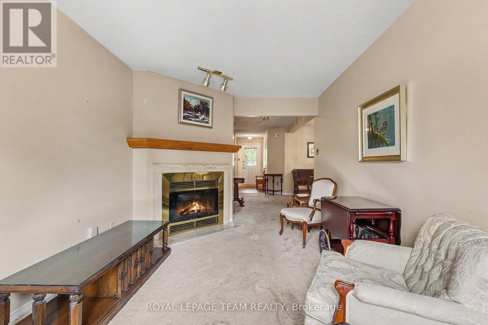 36 Southport Drive, Ottawa, Ontario  K1T 3E7 - Photo 4 - X13279690
