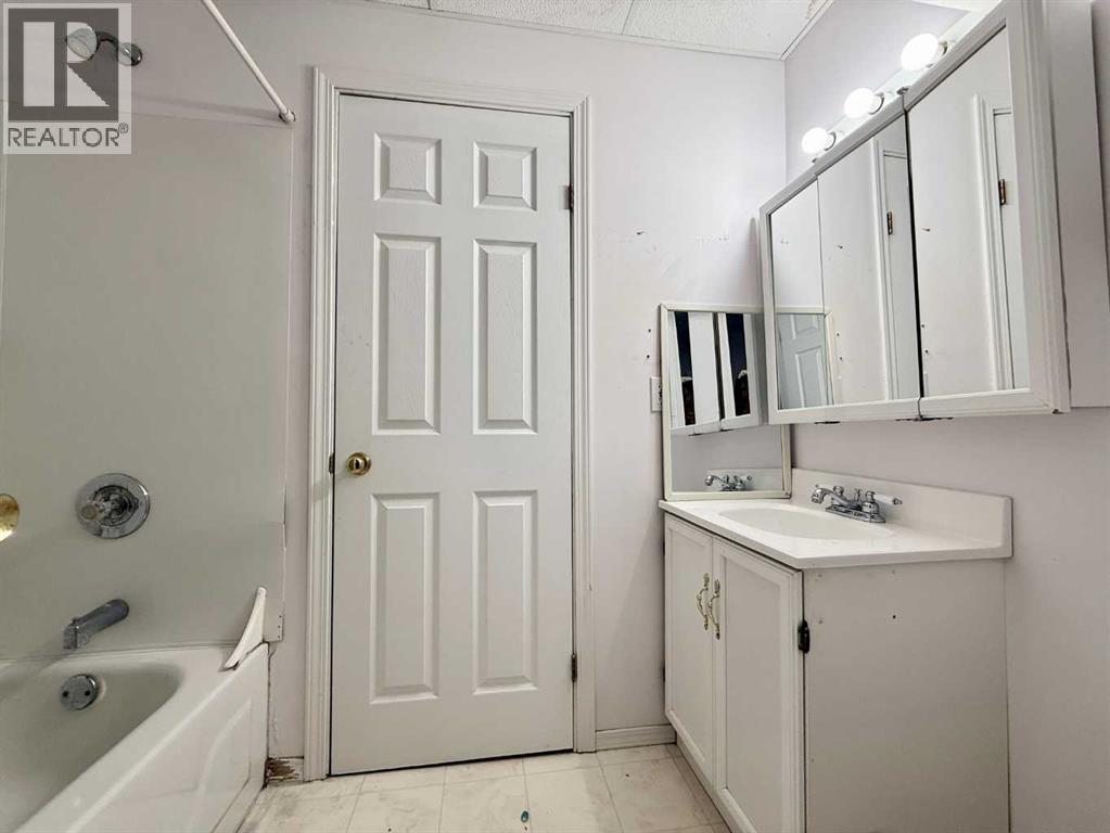 528 16 Street, Wainwright, Alberta T9W 1J7 - Photo 21 - A2318258