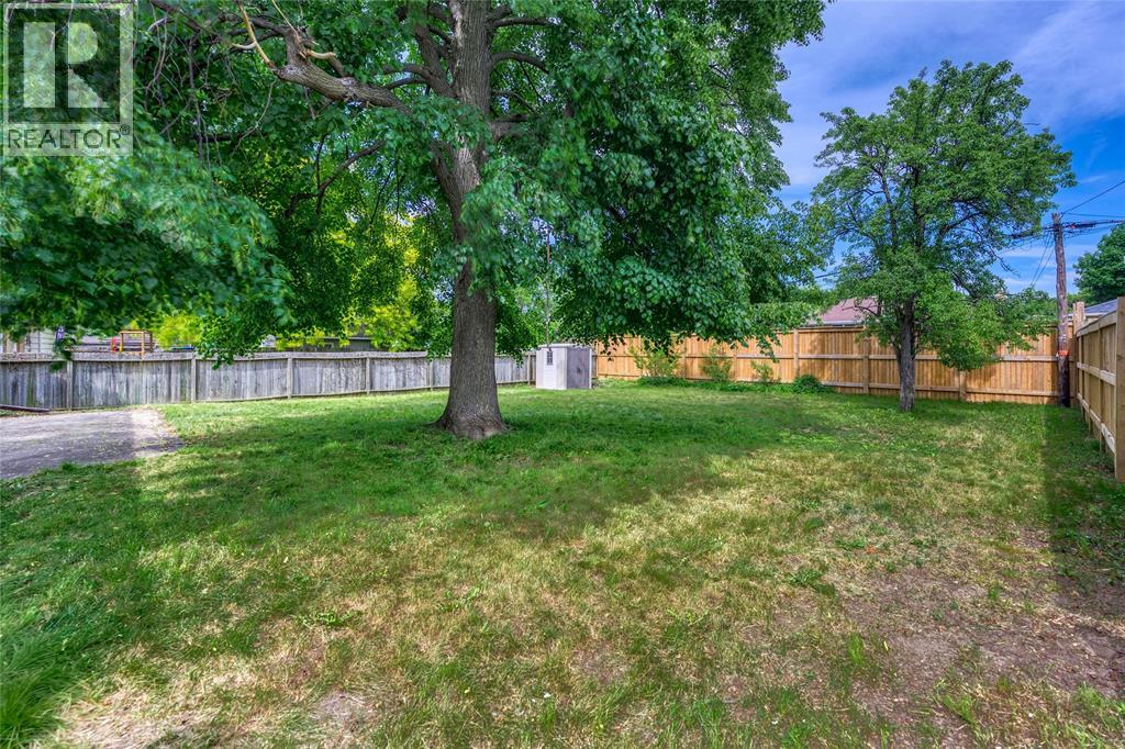 890 Hollands Avenue, Sarnia, Ontario  N7S 3C1 - Photo 27 - 26012508