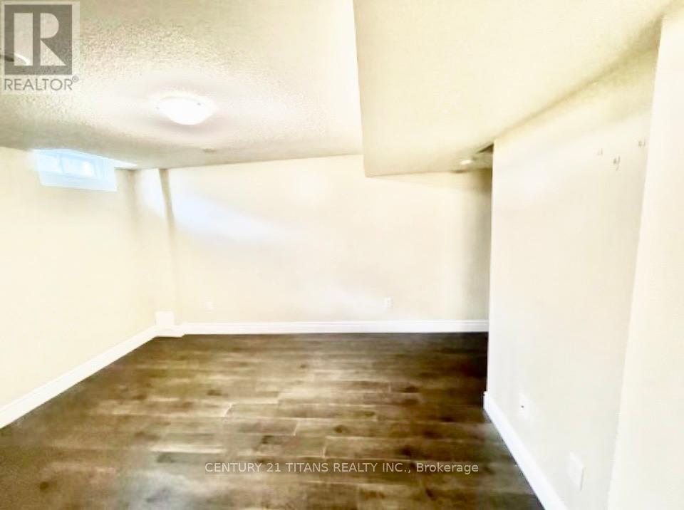 Lower - 11 Etienne Street, Toronto, Ontario  M1L 0A2 - Photo 11 - E13278576