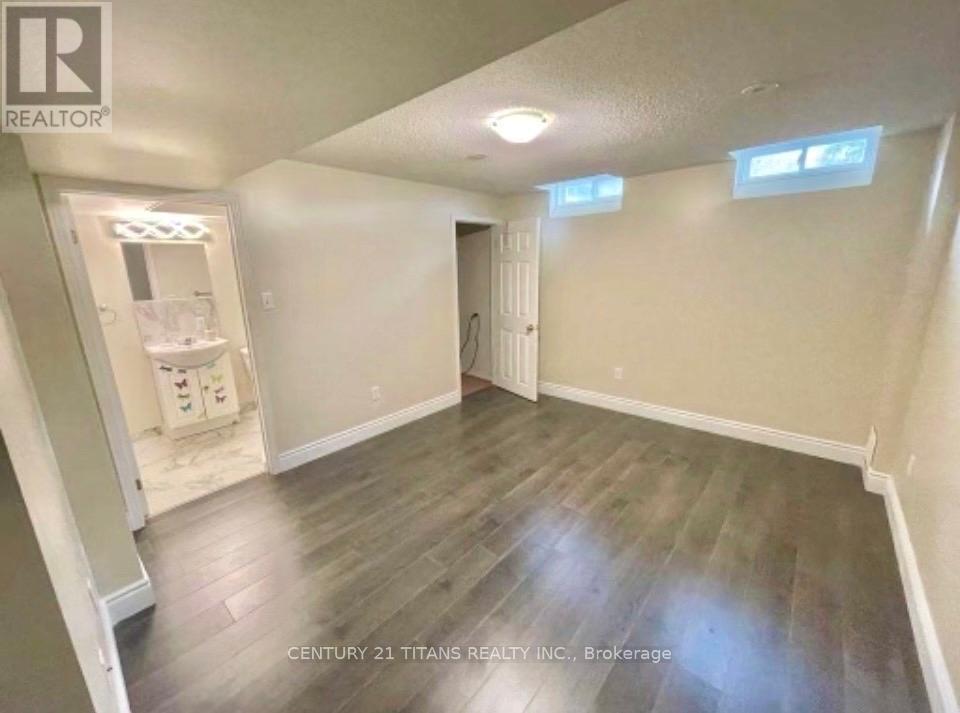 Lower - 11 Etienne Street, Toronto, Ontario  M1L 0A2 - Photo 15 - E13278576