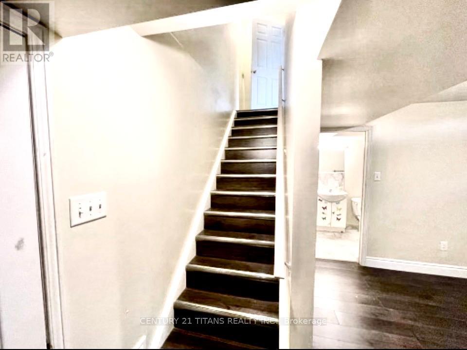 Lower - 11 Etienne Street, Toronto, Ontario  M1L 0A2 - Photo 3 - E13278576