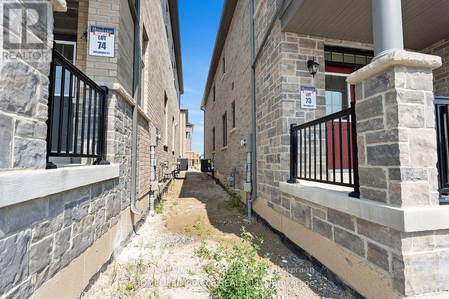 2143 Hallandale Street, Oshawa, Ontario  L1H 8L7 - Photo 9 - E13280034