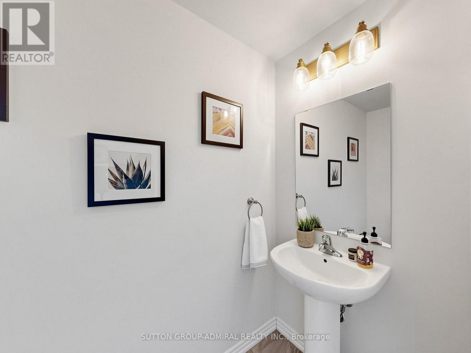 30 Cupples Farm Lane, East Gwillimbury, Ontario  L0G 1M0 - Photo 23 - N13279174