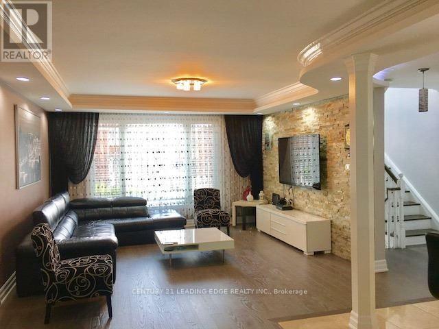 64 Gray Avenue, Toronto, Ontario  M6N 4S8 - Photo 10 - W13279914