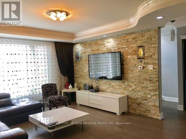 64 Gray Avenue, Toronto, Ontario  M6N 4S8 - Photo 12 - W13279914