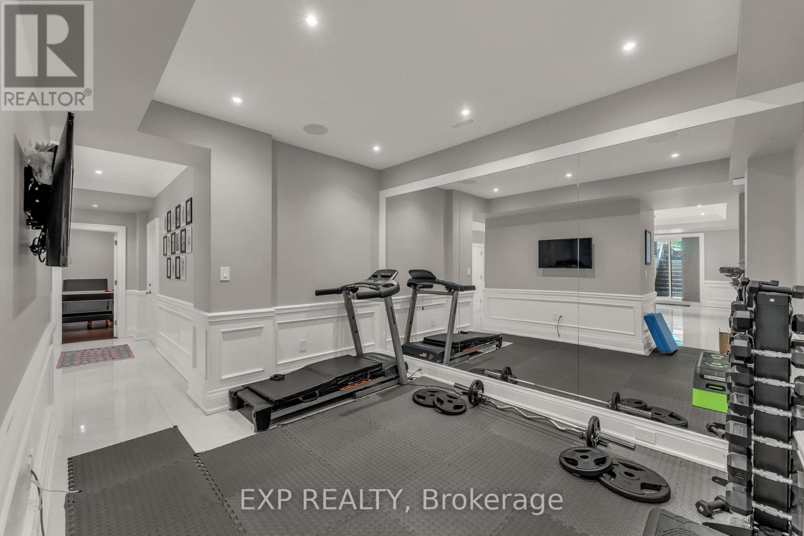 606 Lakeshore Road W, Oakville, Ontario  L6K 1G5 - Photo 22 - W13280250