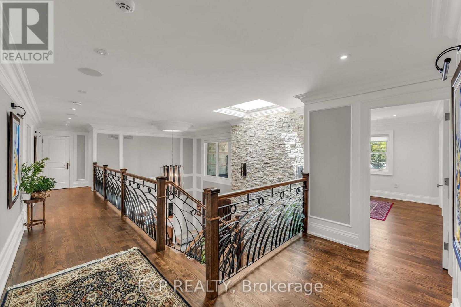 606 Lakeshore Road W, Oakville, Ontario  L6K 1G5 - Photo 40 - W13280250