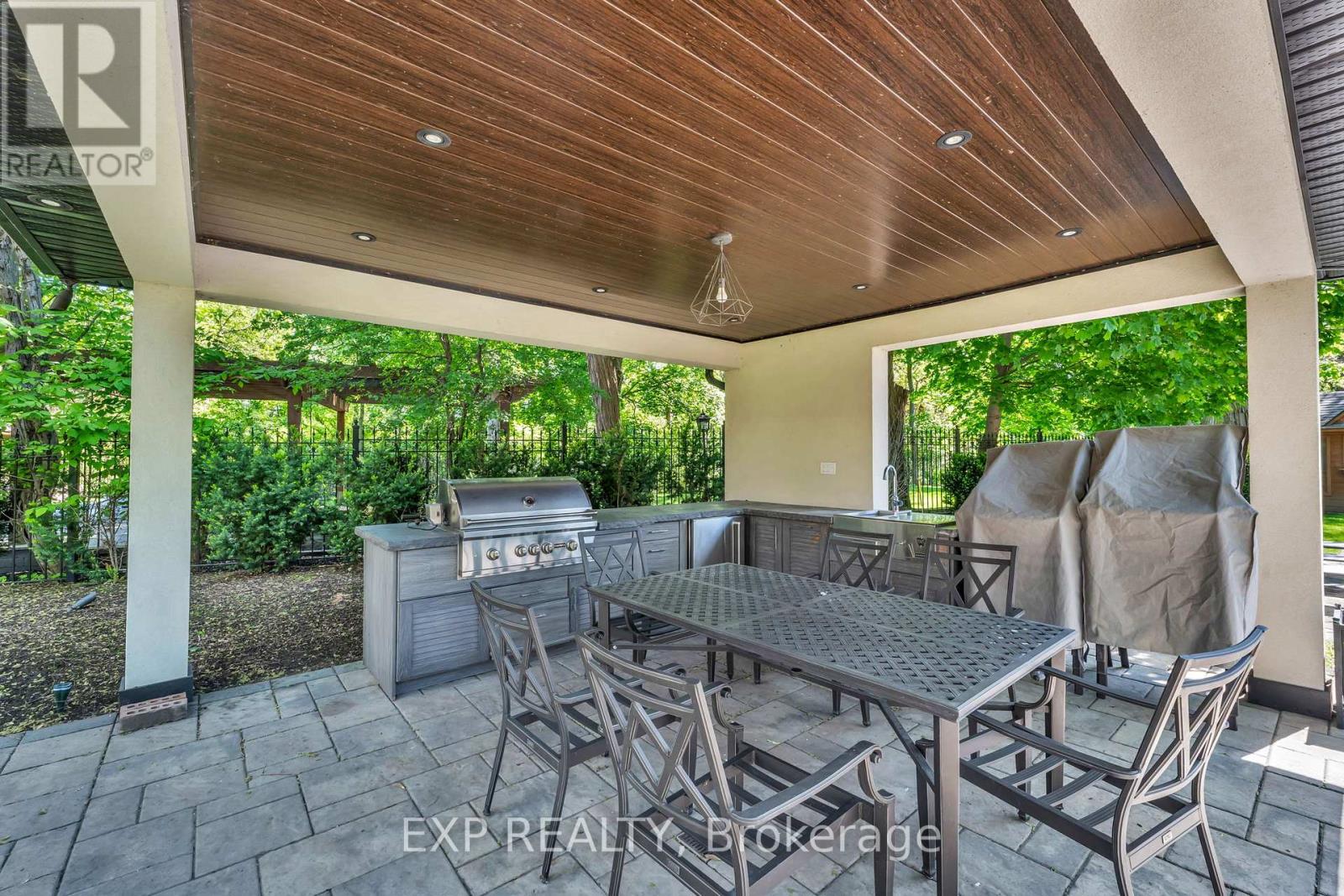 606 Lakeshore Road W, Oakville, Ontario  L6K 1G5 - Photo 43 - W13280250
