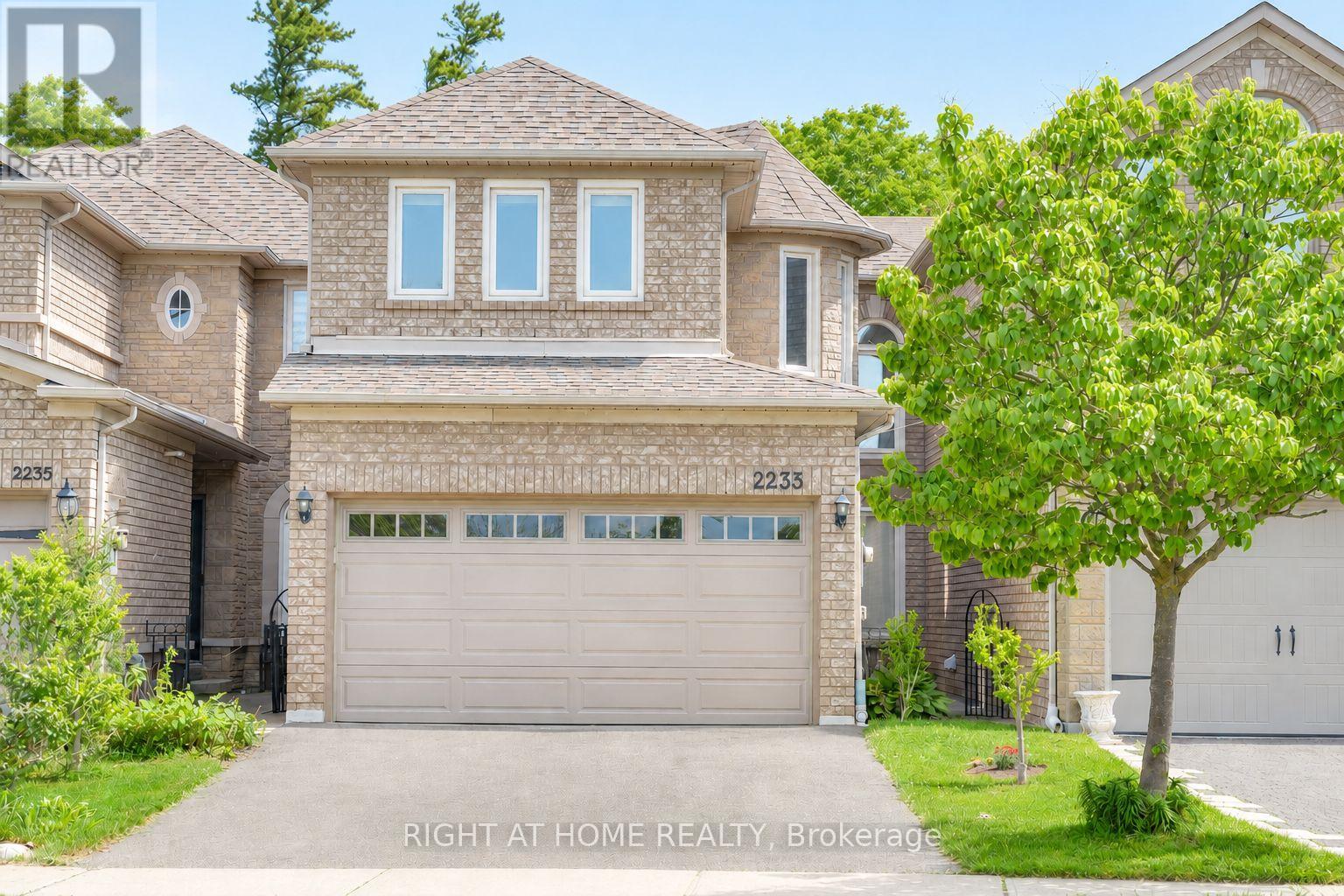 2233 ROCKINGHAM DRIVE, Oakville, Ontario