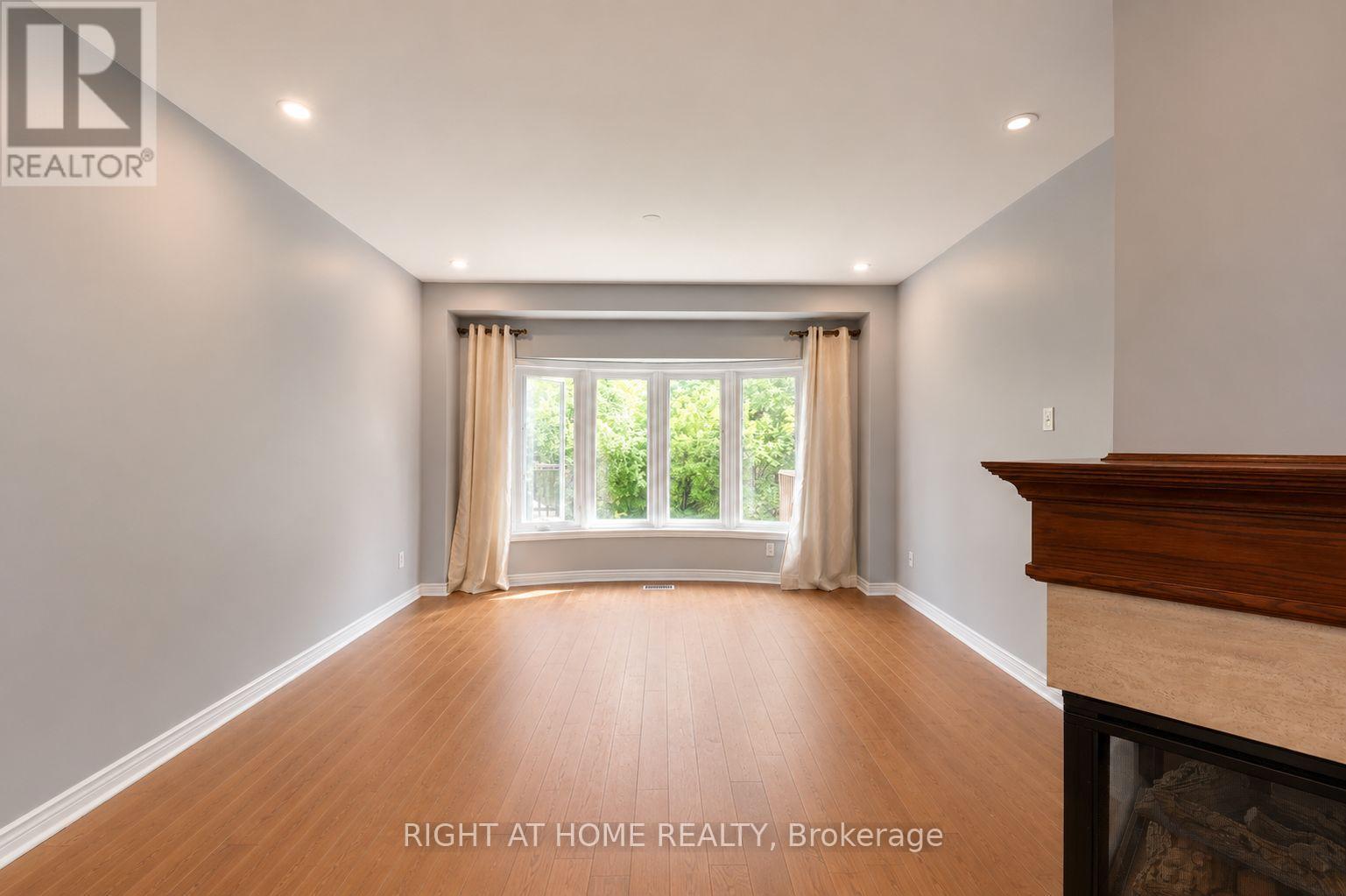 2233 Rockingham Drive, Oakville, Ontario  L6H 6E7 - Photo 10 - W13280694