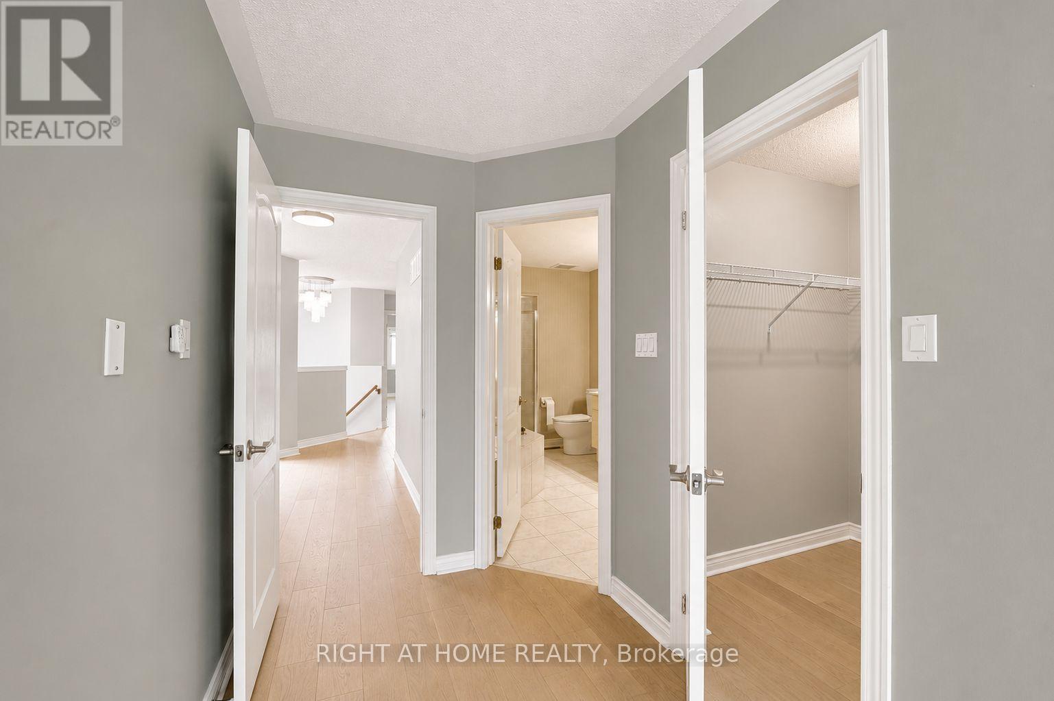 2233 Rockingham Drive, Oakville, Ontario  L6H 6E7 - Photo 17 - W13280694
